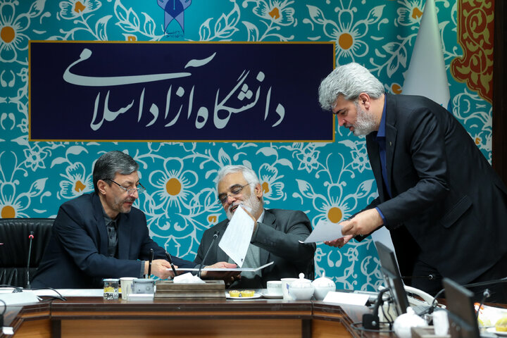 دیدار رئیس ستاد اجرایی فرمان امام با رئیس دانشگاه آزاد اسلامی