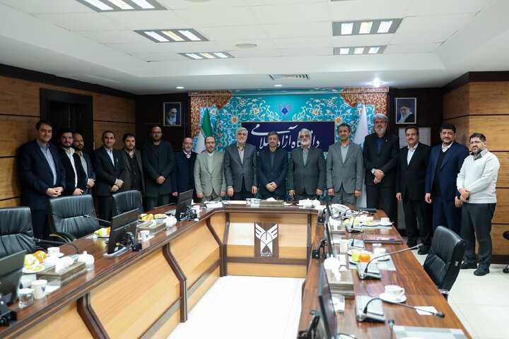 دیدار رئیس ستاد اجرایی فرمان امام با رئیس دانشگاه آزاد اسلامی