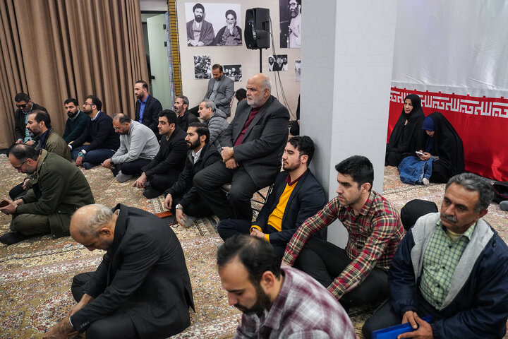 مراسم گرامیداشت دهه فجر در ستاد اجرایی فرمان امام