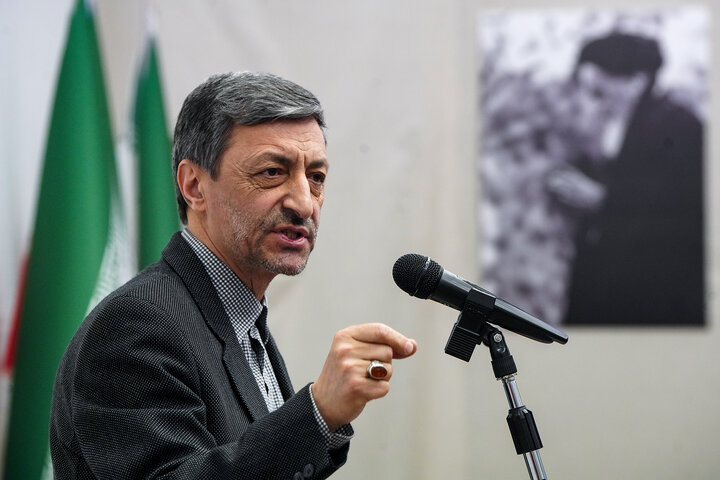 مراسم گرامیداشت دهه فجر در ستاد اجرایی فرمان امام