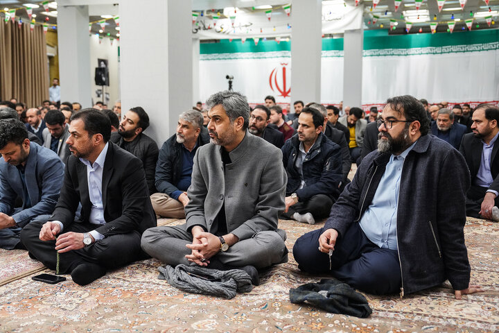 مراسم گرامیداشت دهه فجر در ستاد اجرایی فرمان امام