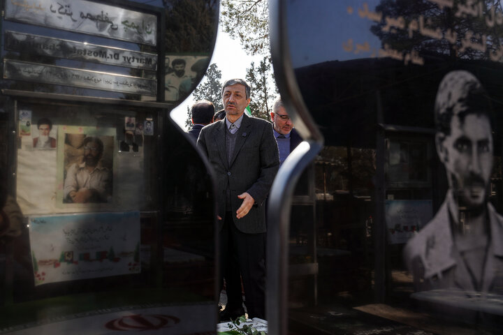 تجدید میثاق رئیس، مدیران و کارکنان ستاد اجرایی فرمان امام با آرمان‌های امام و شهدا