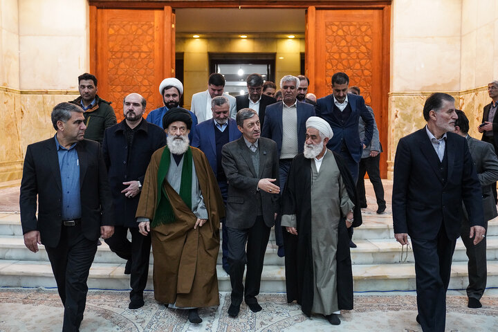 تجدید میثاق رئیس، مدیران و کارکنان ستاد اجرایی فرمان امام با آرمان‌های امام و شهدا