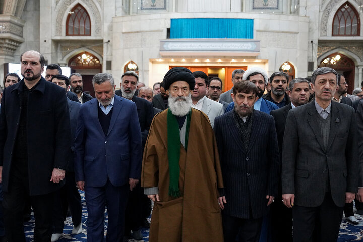 تجدید میثاق رئیس، مدیران و کارکنان ستاد اجرایی فرمان امام با آرمان‌های امام و شهدا