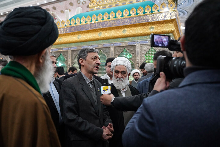 تجدید میثاق رئیس، مدیران و کارکنان ستاد اجرایی فرمان امام با آرمان‌های امام و شهدا