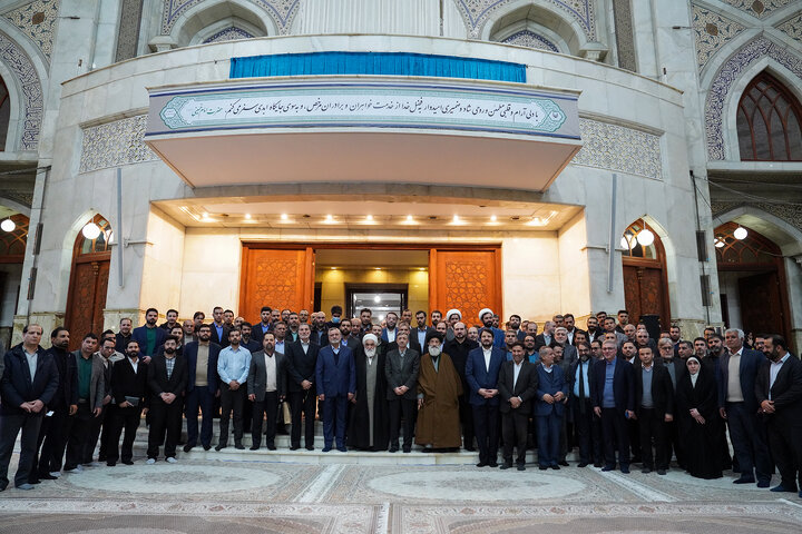 تجدید میثاق رئیس، مدیران و کارکنان ستاد اجرایی فرمان امام با آرمان‌های امام و شهدا