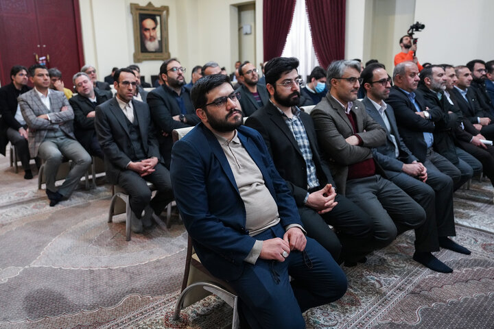 دیدار رئیس و کارکنان ستاد اجرایی فرمان امام با حجت الاسلام و المسلمین سید حسن خمینی