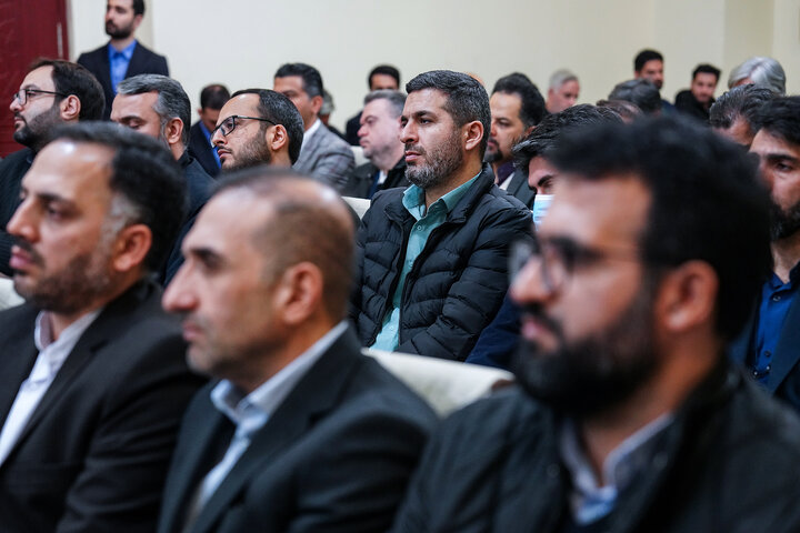 دیدار رئیس و کارکنان ستاد اجرایی فرمان امام با حجت الاسلام و المسلمین سید حسن خمینی