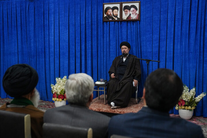 دیدار رئیس و کارکنان ستاد اجرایی فرمان امام با حجت الاسلام و المسلمین سید حسن خمینی