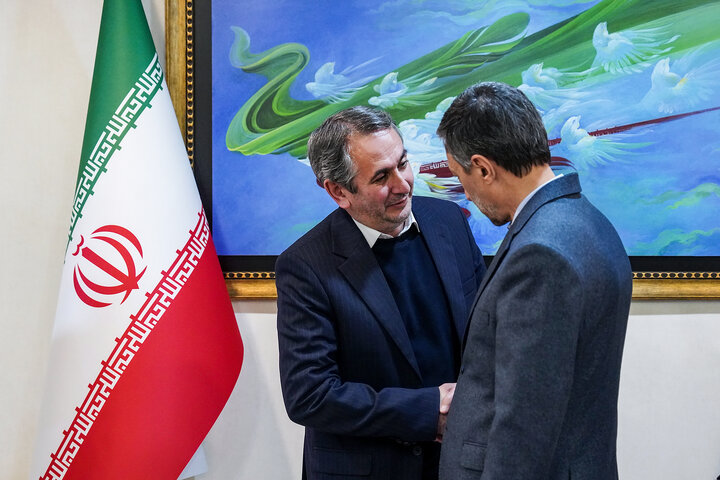 دیدار احد بیوته نماینده مردم اردبیل، نمین، نیر و سرعین در مجلس شورای اسلامی با رئیس ستاد اجرایی فرمان امام