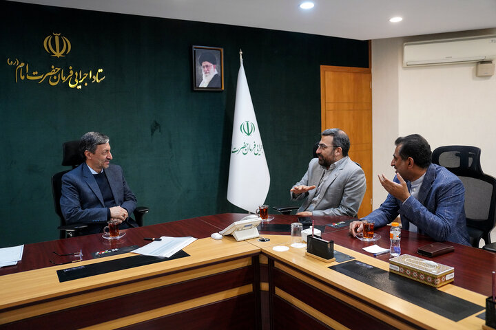 دیدار سید مرتضی محمودی و ابوالقاسم جراره نمایندگان مردم تهران، ری، شمیرانات، اسلامشهر و پردیس در مجلس شورای اسلامی با رئیس ستاد اجرایی فرمان امام