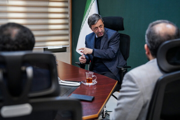 دیدار سید مرتضی محمودی و ابوالقاسم جراره نمایندگان مردم تهران، ری، شمیرانات، اسلامشهر و پردیس در مجلس شورای اسلامی با رئیس ستاد اجرایی فرمان امام