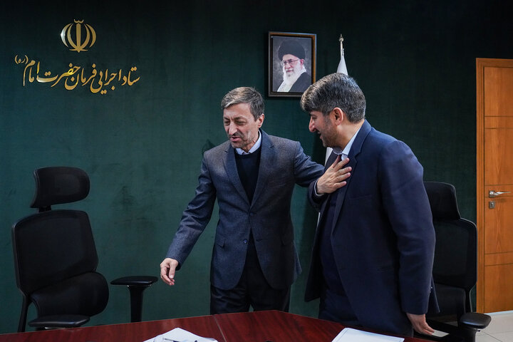 دیدار علی‌اصغر باقرزاده نماینده مردم بابلسر و فریدون کنار در مجلس شورای اسلامی با رئیس ستاد اجرایی فرمان امام