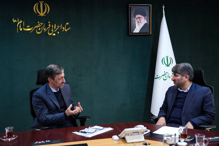 دیدار علی‌اصغر باقرزاده نماینده مردم بابلسر و فریدون کنار در مجلس شورای اسلامی با رئیس ستاد اجرایی فرمان امام