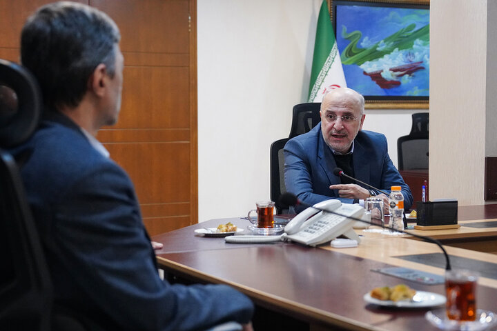 دیدار اعضای هیأت امنا و مدیرعامل خیریه کهریزک با رئیس ستاد اجرایی فرمان امام