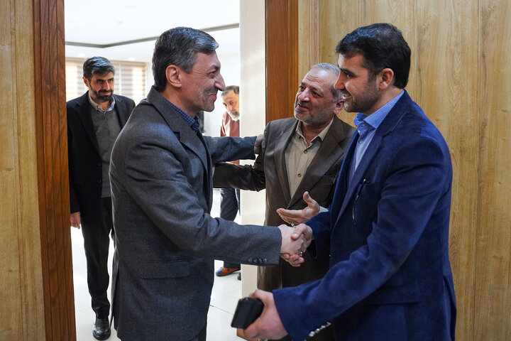 دیدار وزیر آموزش و پرورش با رئیس ستاد اجرایی فرمان امام