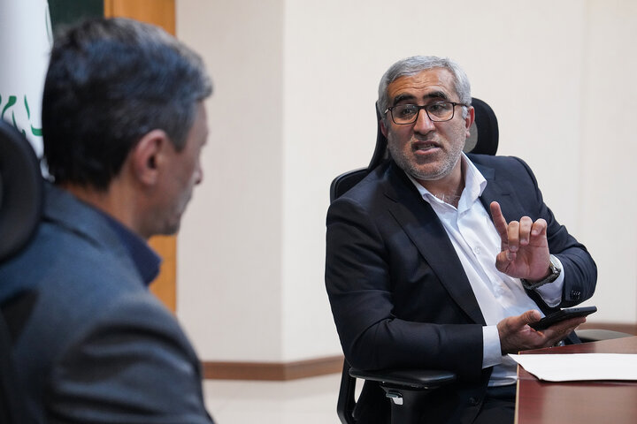 دیدار امید نصیبی نماینده مردم ممسنی و رستم در مجلس شورای اسلامی با رئیس ستاد اجرایی فرمان امام