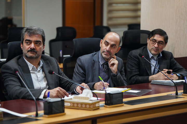 جلسه بررسی عملکرد سالانه سازمان اموال و‌ املاک ستاد اجرایی فرمان امام
