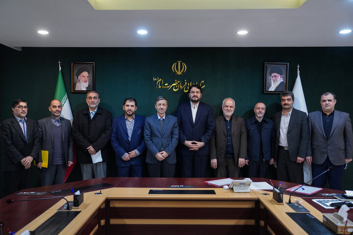 جلسه بررسی عملکرد سالانه سازمان اموال و‌ املاک ستاد اجرایی فرمان امام
