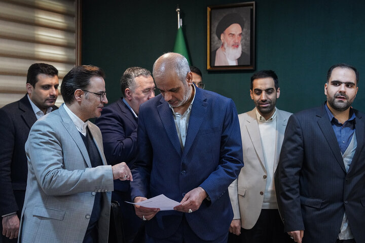 جلسه بررسی عملکرد سالانه گروه توسعه صنعت و معدن تدبیر