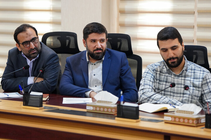 جلسه بررسی عملکرد سالانه اداره‌کل بازرسی و رسیدگی به شکایات ستاد اجرایی فرمان امام