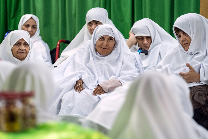 افطاری فتاح در جمع مددجویان آسایشگاه خیریه کهریزک