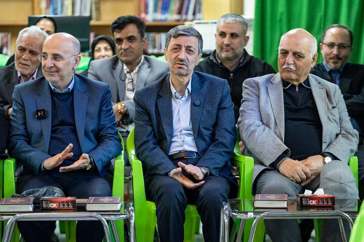 افطاری فتاح در جمع مددجویان آسایشگاه خیریه کهریزک