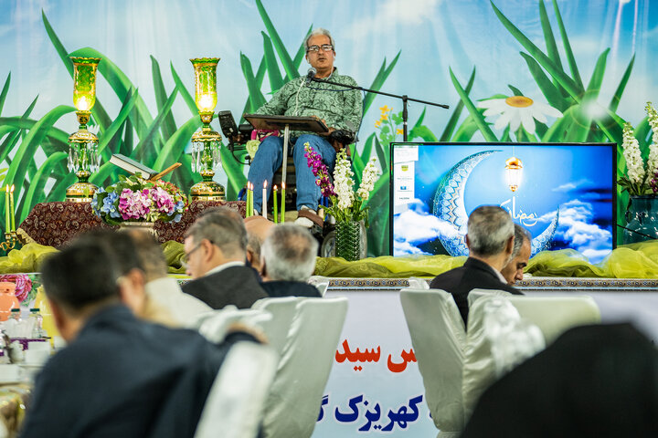 افطاری فتاح در جمع مددجویان آسایشگاه خیریه کهریزک