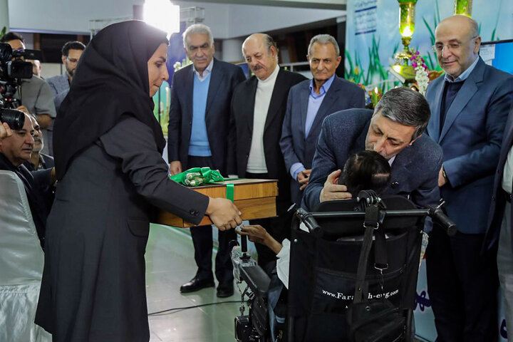 افطاری فتاح در جمع مددجویان آسایشگاه خیریه کهریزک