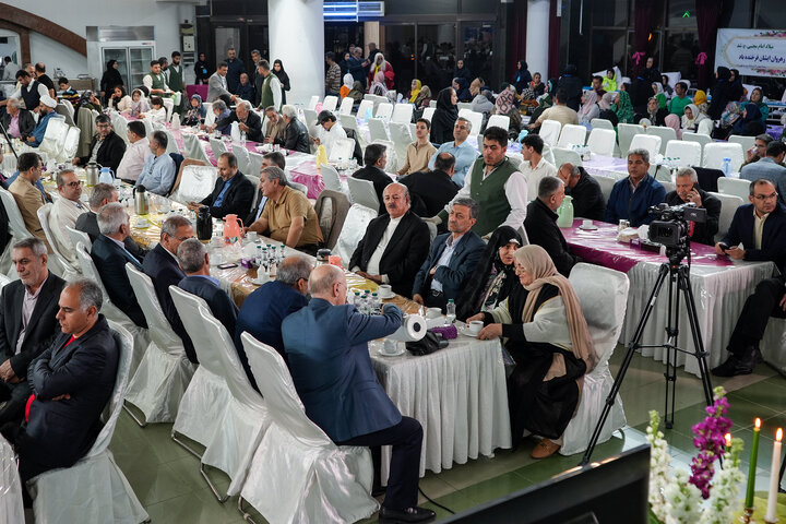 افطاری فتاح در جمع مددجویان آسایشگاه خیریه کهریزک