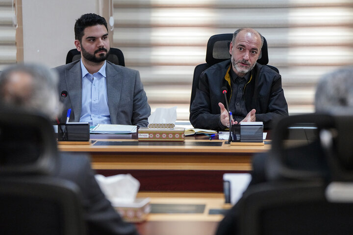 جلسه بررسی عملکرد سالانه معاونت مالی و اداری ستاد اجرایی فرمان امام