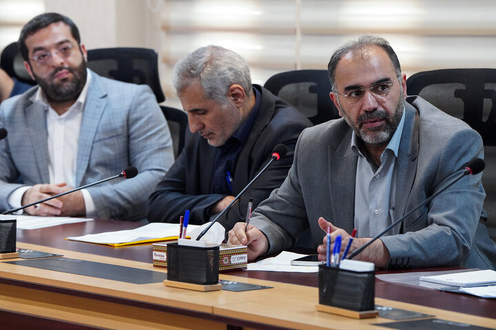 جلسه بررسی عملکرد سالانه معاونت مالی و اداری ستاد اجرایی فرمان امام