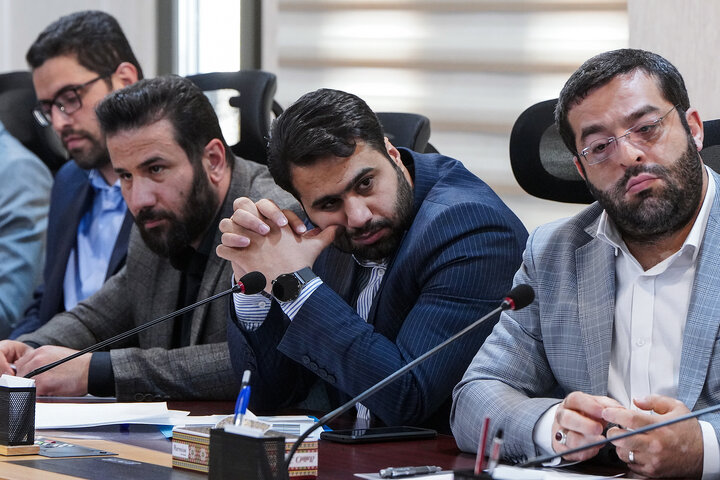 جلسه بررسی عملکرد سالانه معاونت مالی و اداری ستاد اجرایی فرمان امام