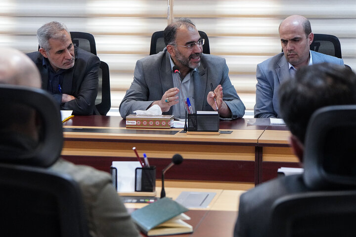 جلسه بررسی عملکرد سالانه معاونت مالی و اداری ستاد اجرایی فرمان امام