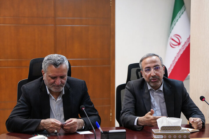 جلسه بررسی عملکرد سالانه معاونت مالی و اداری ستاد اجرایی فرمان امام