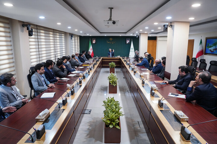 جلسه بررسی عملکرد سالانه معاونت مالی و اداری ستاد اجرایی فرمان امام