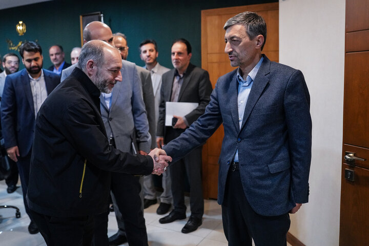 جلسه بررسی عملکرد سالانه معاونت مالی و اداری ستاد اجرایی فرمان امام