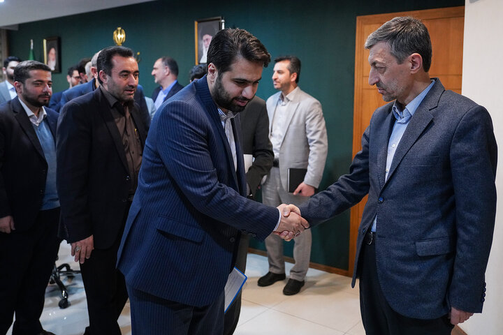 جلسه بررسی عملکرد سالانه معاونت مالی و اداری ستاد اجرایی فرمان امام