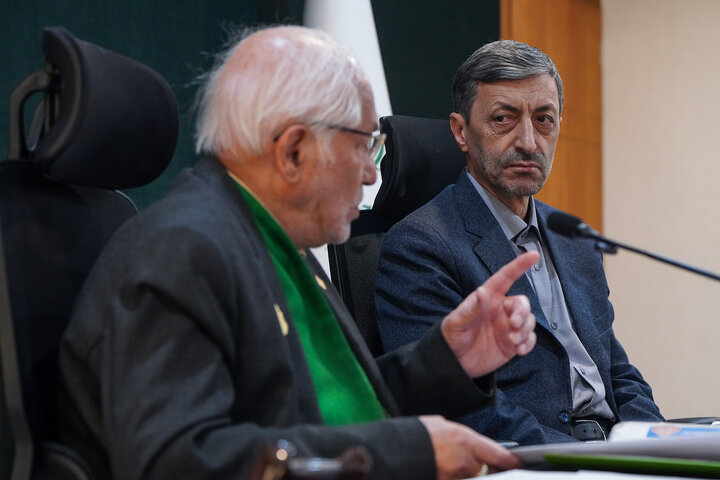 نشست مشترک رئیس ستاد اجرایی فرمان امام و رئیس هیات امنای ستاد دیه کشور