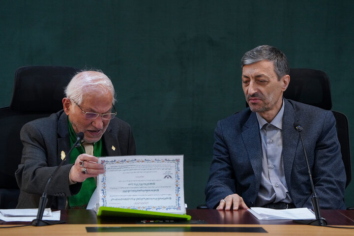 نشست مشترک رئیس ستاد اجرایی فرمان امام و رئیس هیات امنای ستاد دیه کشور