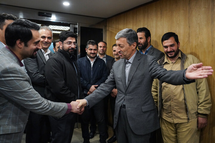 دیدار نوروزی رئیس ستاد اجرایی فرمان امام با همکاران