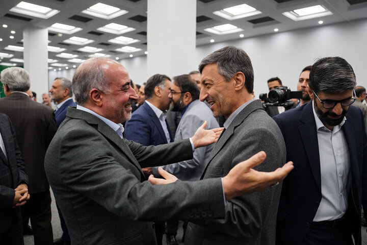 دیدار نوروزی رئیس ستاد اجرایی فرمان امام با همکاران