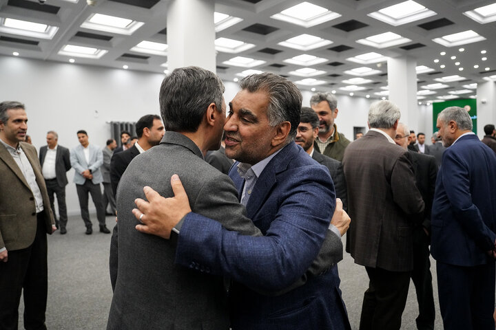 دیدار نوروزی رئیس ستاد اجرایی فرمان امام با همکاران