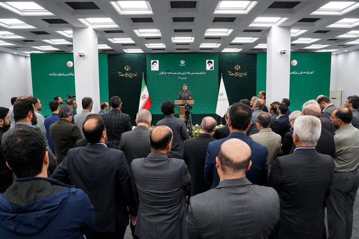 دیدار نوروزی رئیس ستاد اجرایی فرمان امام با همکاران