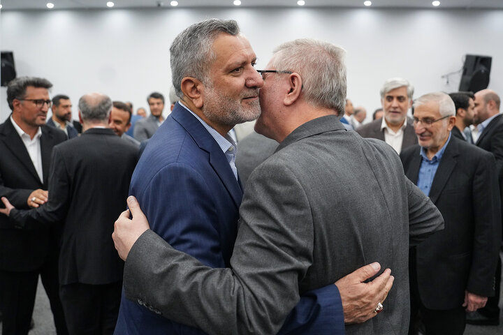 دیدار نوروزی رئیس ستاد اجرایی فرمان امام با همکاران