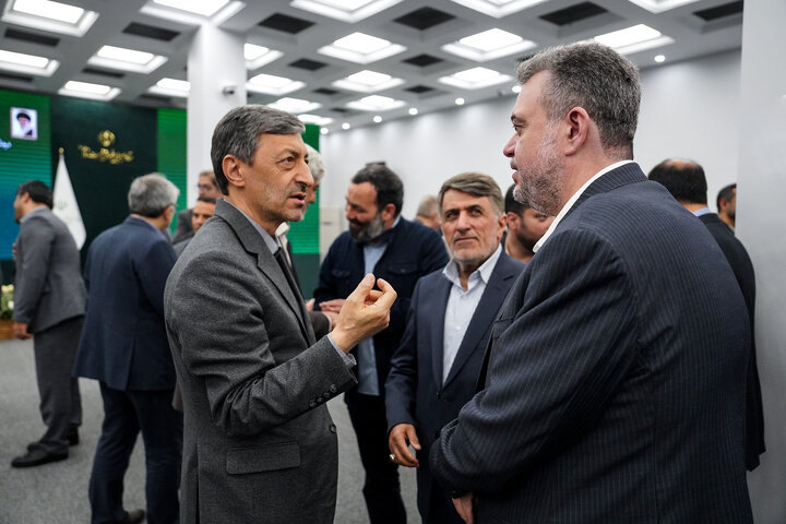 دیدار نوروزی رئیس ستاد اجرایی فرمان امام با همکاران