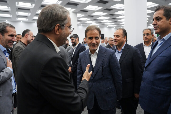 دیدار نوروزی رئیس ستاد اجرایی فرمان امام با همکاران