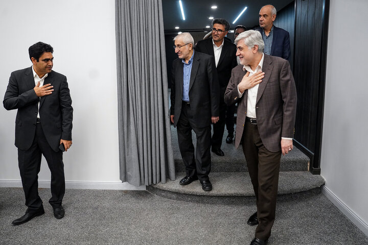 دیدار نوروزی رئیس ستاد اجرایی فرمان امام با همکاران