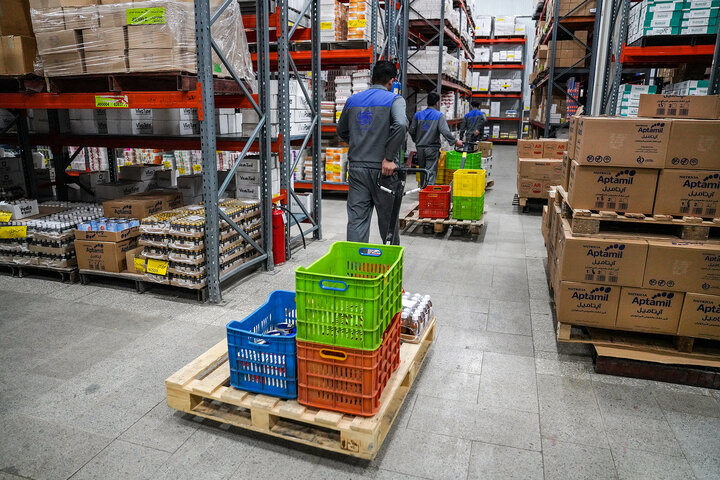 بازدید رئیس ستاد اجرایی فرمان امام از شرکت پخش البرز