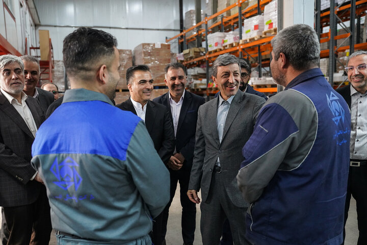 بازدید رئیس ستاد اجرایی فرمان امام از شرکت پخش البرز